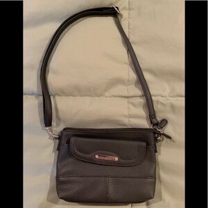 Stone Mountain Black Leather Crossbody pre owned​​​​​​​​​​​​​​​​​​